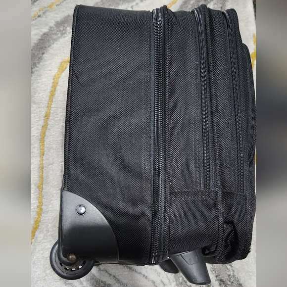 Swiss Gear Rolling Briefcase - Picture 12 of 12